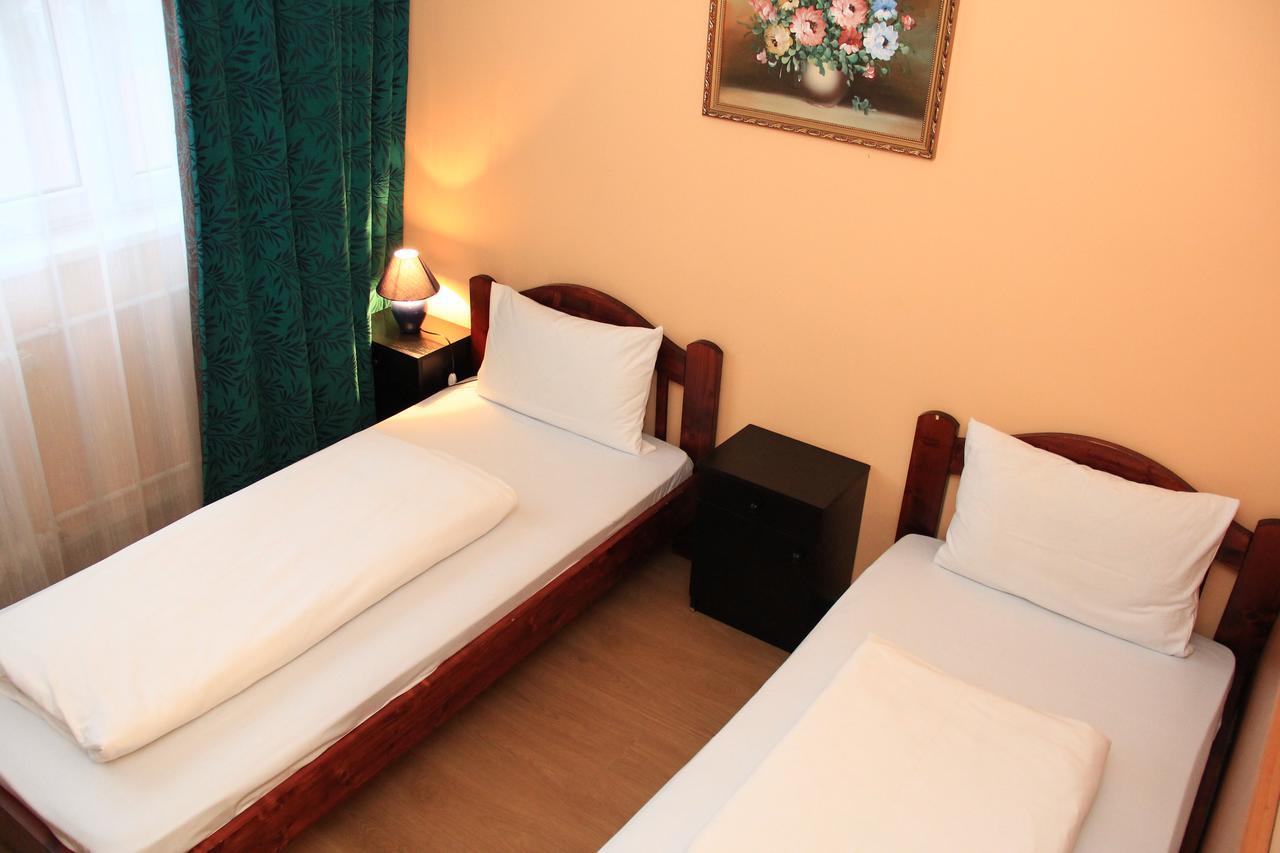 Hotel Ozd Esterno foto